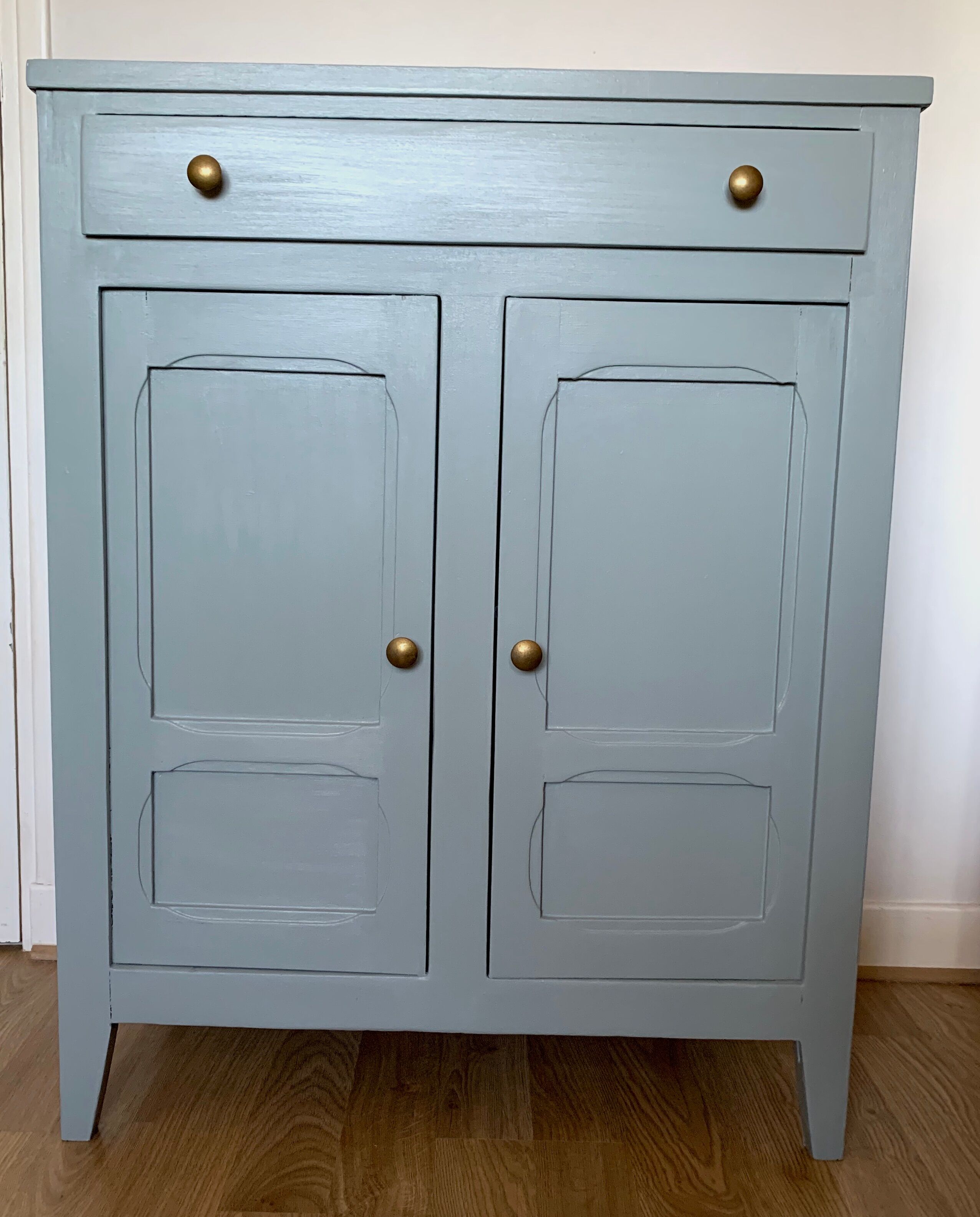 Vintage parisian buffet