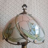 Lamp style tiffany vintage floral pattern