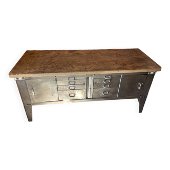 Trade furniture