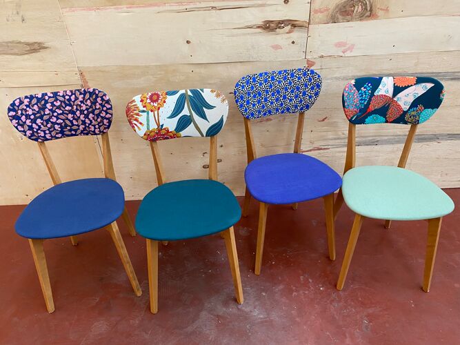 Suite de 4 chaises vintage rénovées