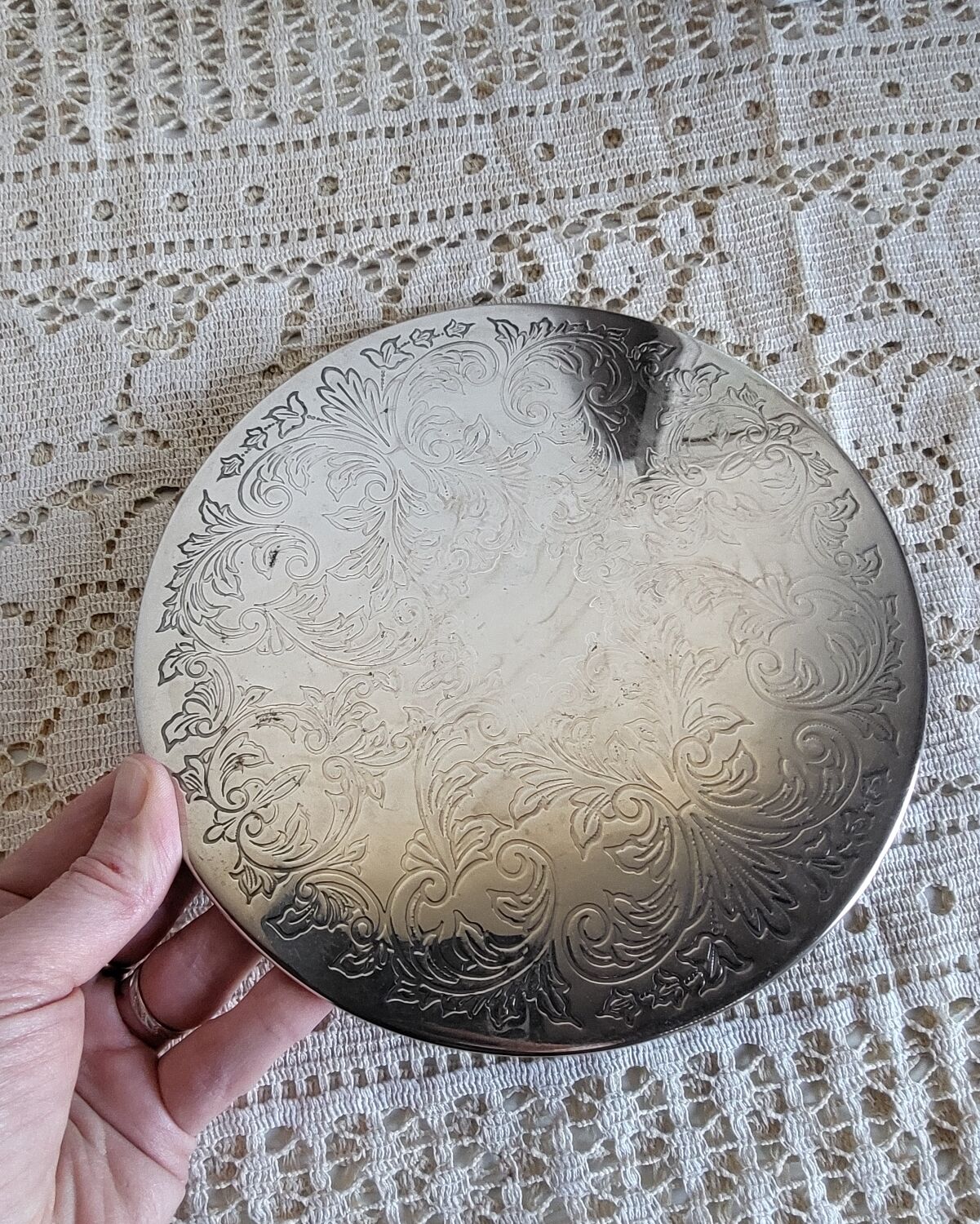 Silver-plated metal trivet English