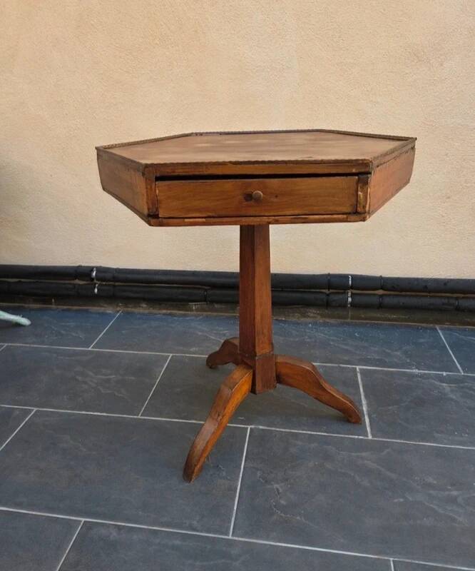 Table d'appoint guéridon vintage en bois de qualité ancien