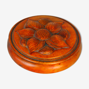 Wooden box turned to carved flower - folk art - 50s / 60s