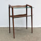 Table d'appoint en bois et verre