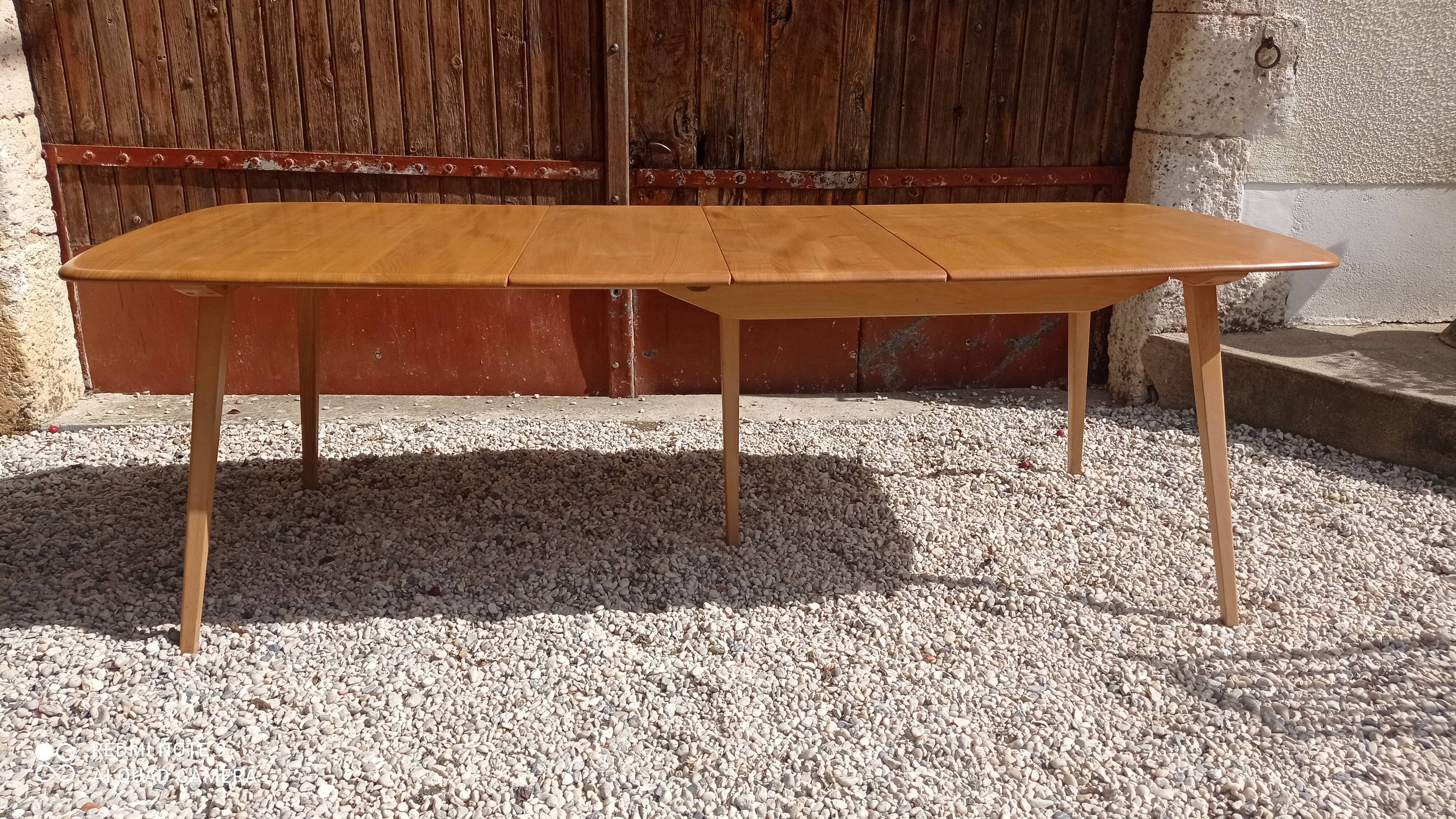 Table Ercol