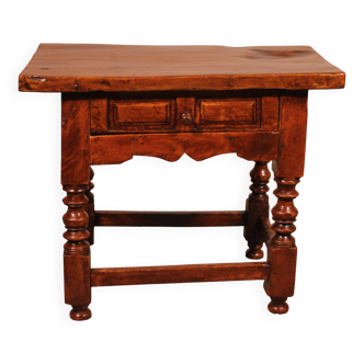 17th Century Spanish Walnut Table Called Tocinera