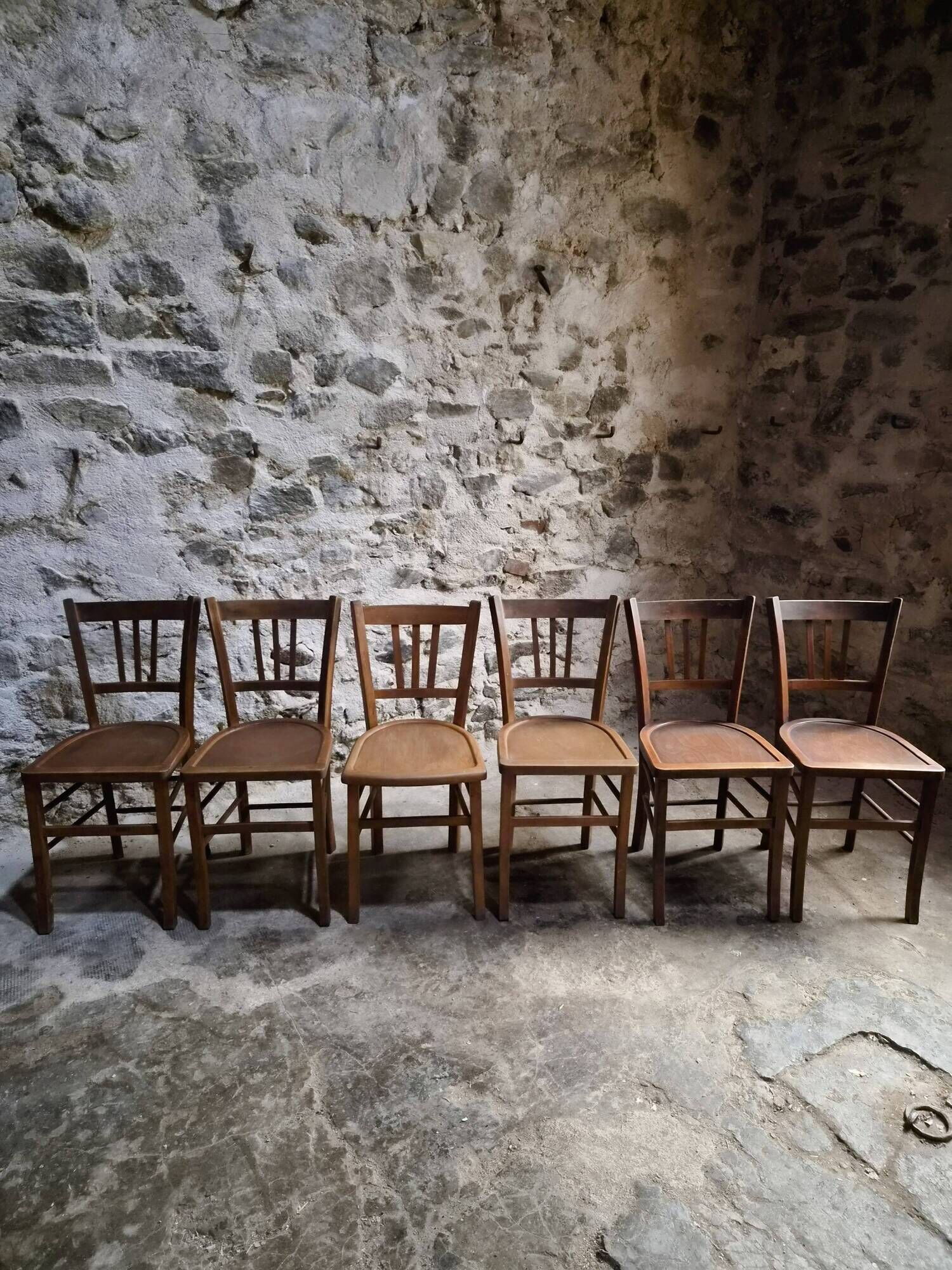 Set of 6 vintage French bistro chairs – Beech, 1950s