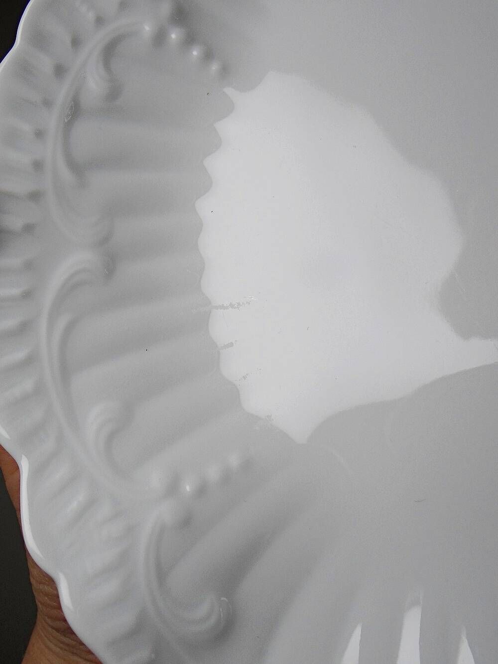 Vintage hollow plate Chastagner Limoges in white porcelain, rococo style.