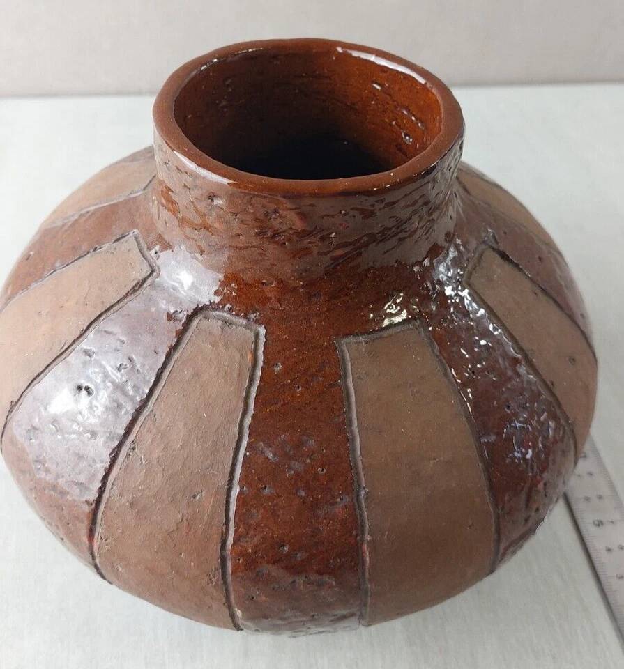 Old vase, terracotta, Gigi 76, vintage
