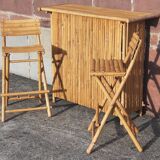 Bamboo counter or bar. (With 2 folding high chairs)