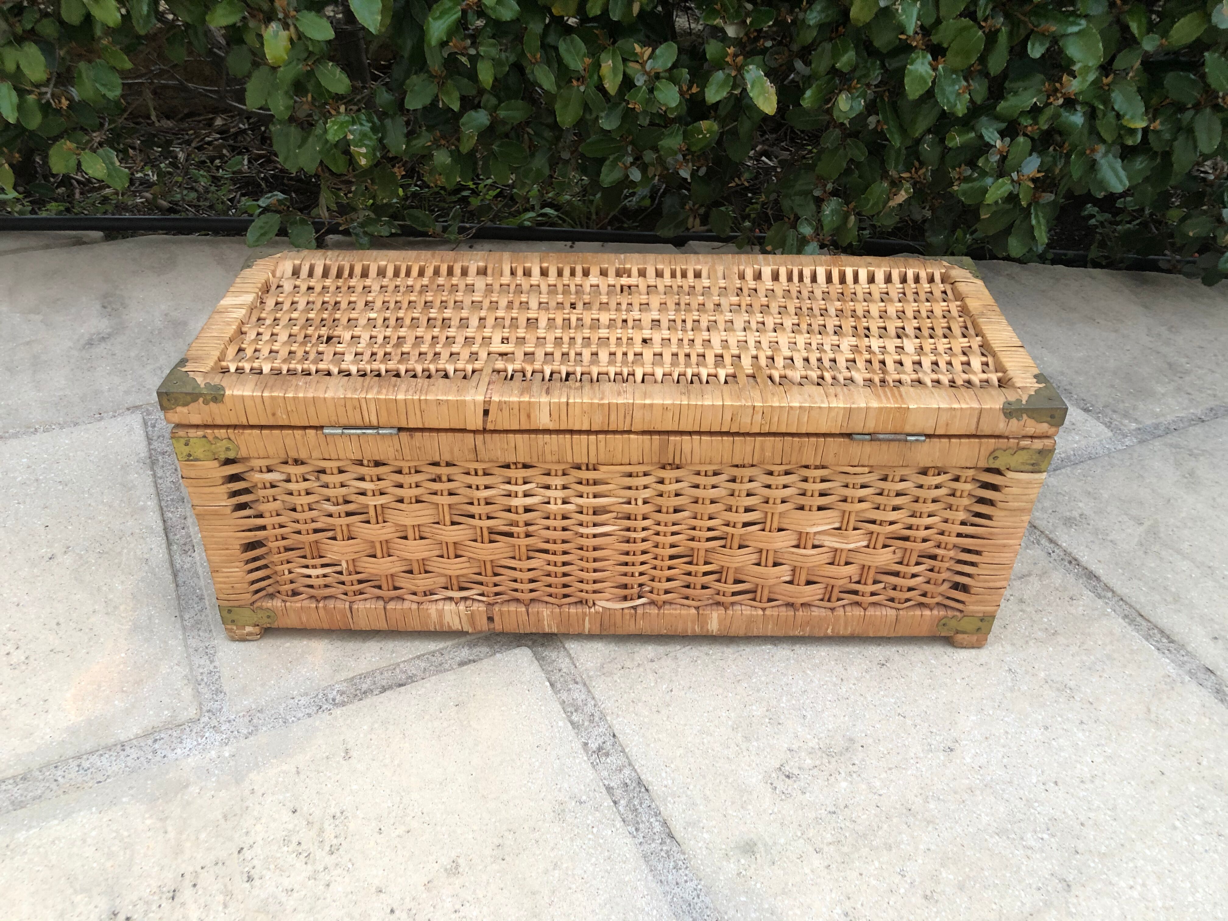 Rectangle wicker malle