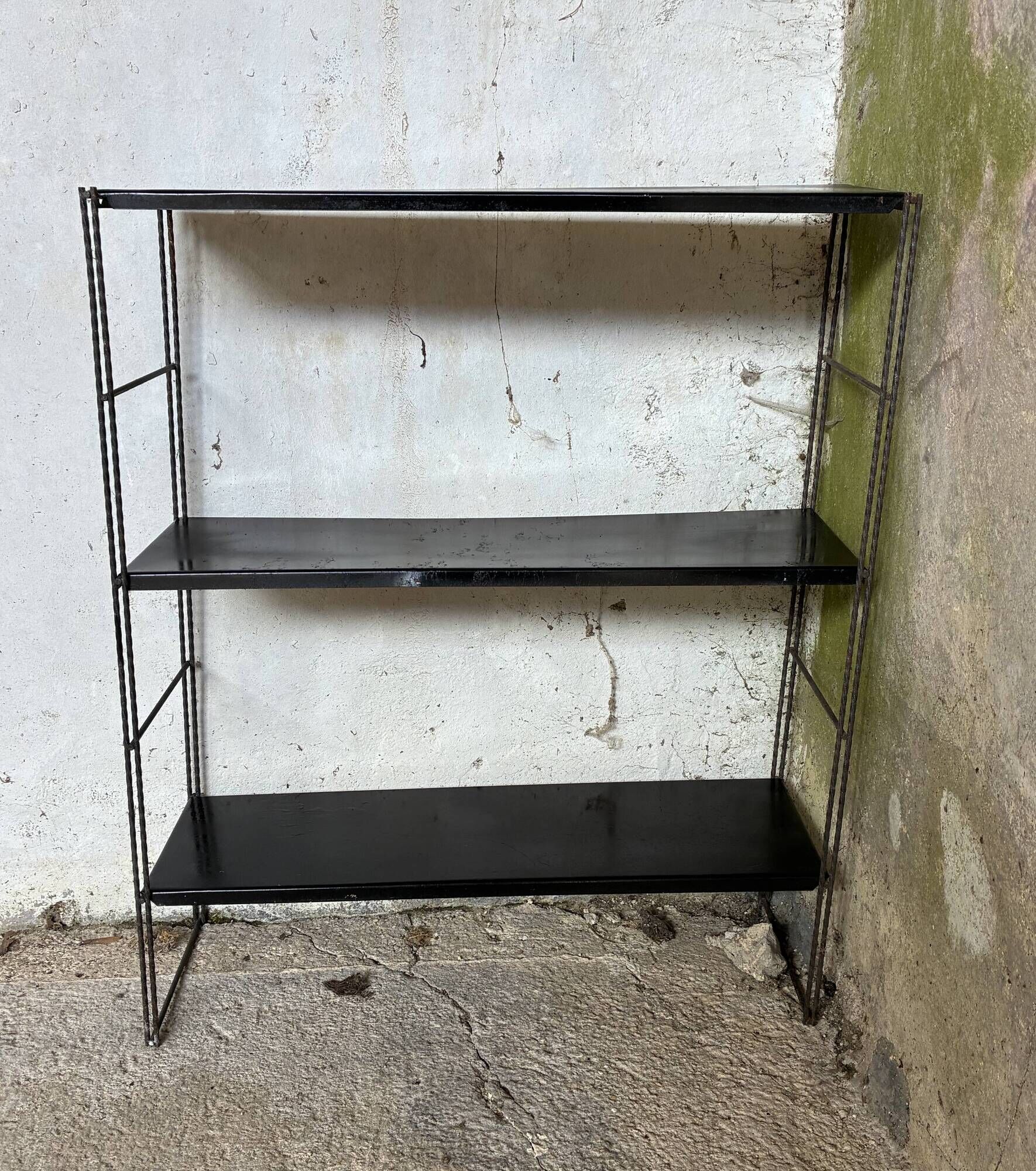 Black metal string shelf - 3 shelves - 1960