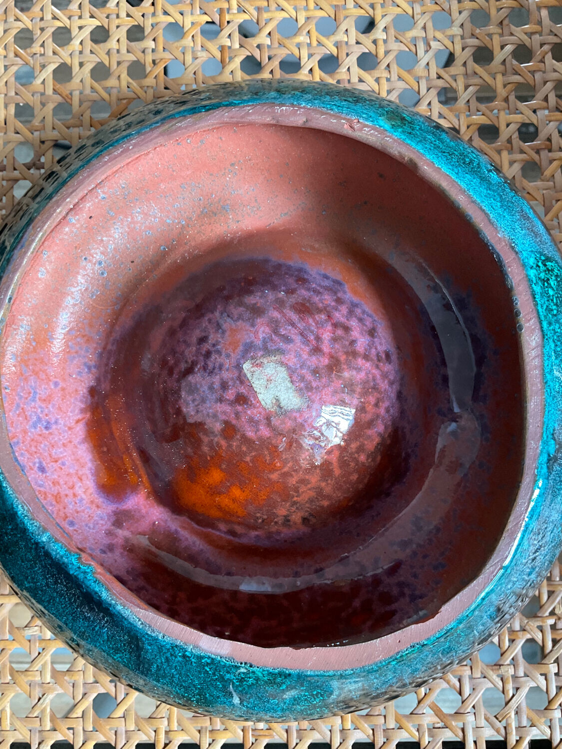 Empty vintage ceramic pocket 70s