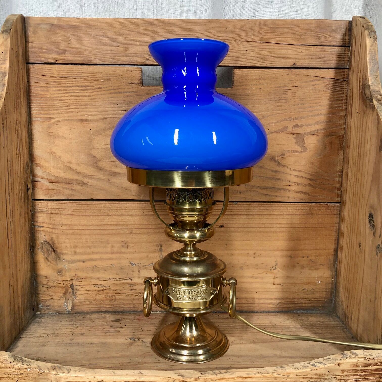 Lampe vintage “Virginia Beach” opaline & laiton