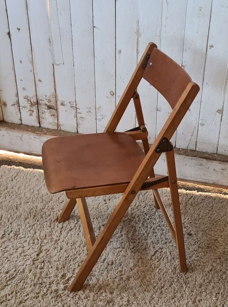 Vintage desk and school chair