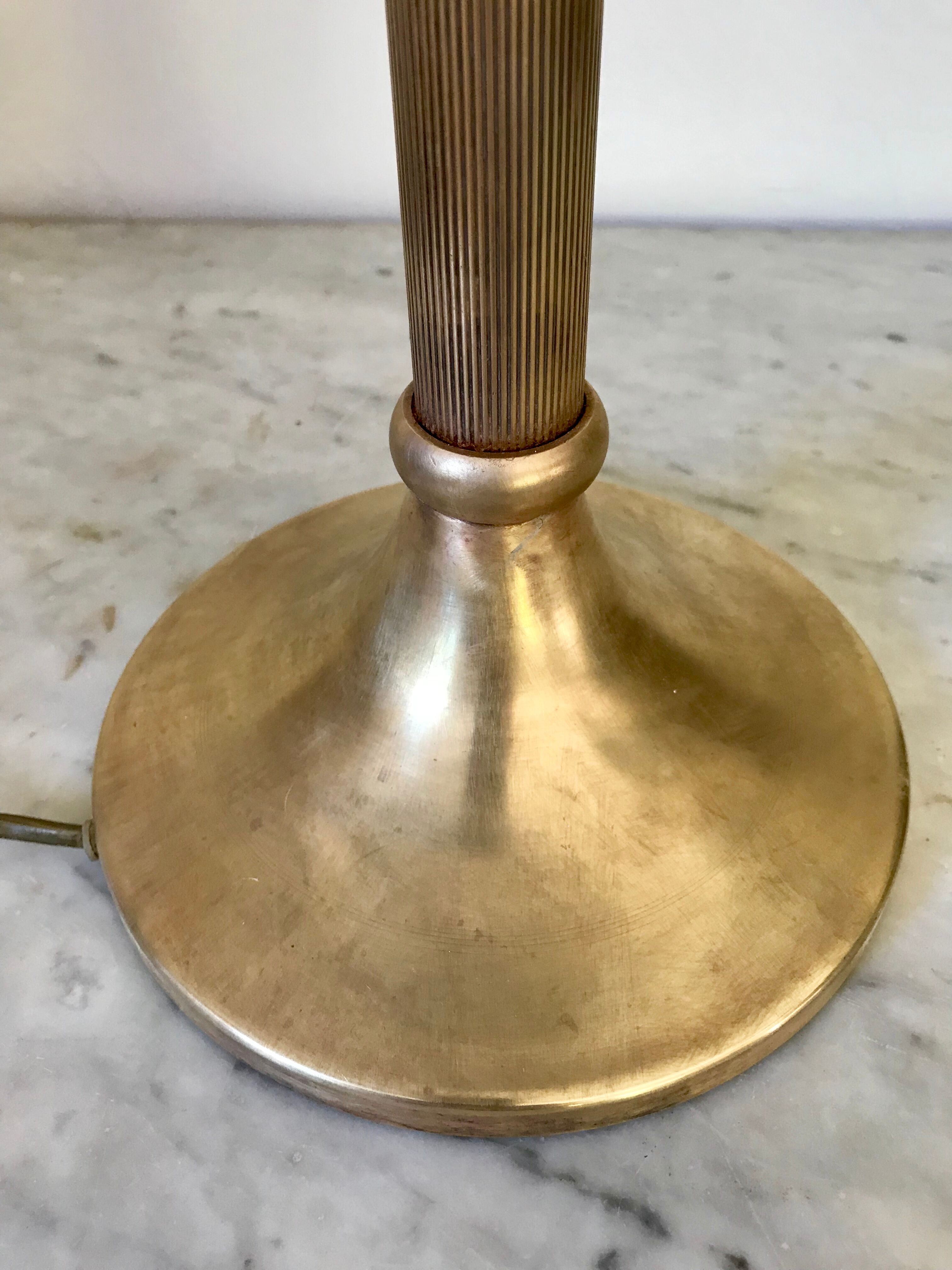 Vintage brass mushroom lamp and opaline