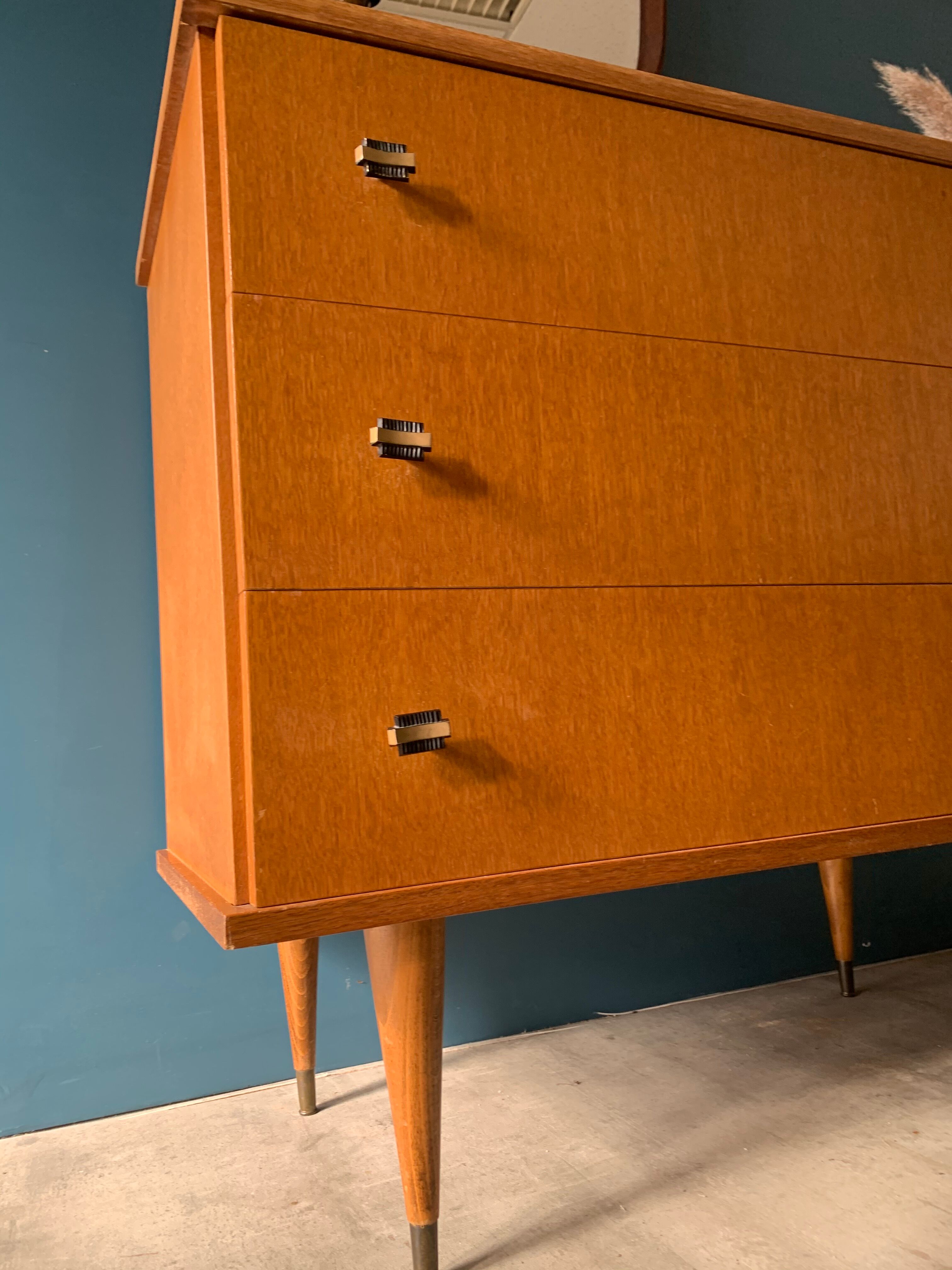 Vintage dresser with tapered feet