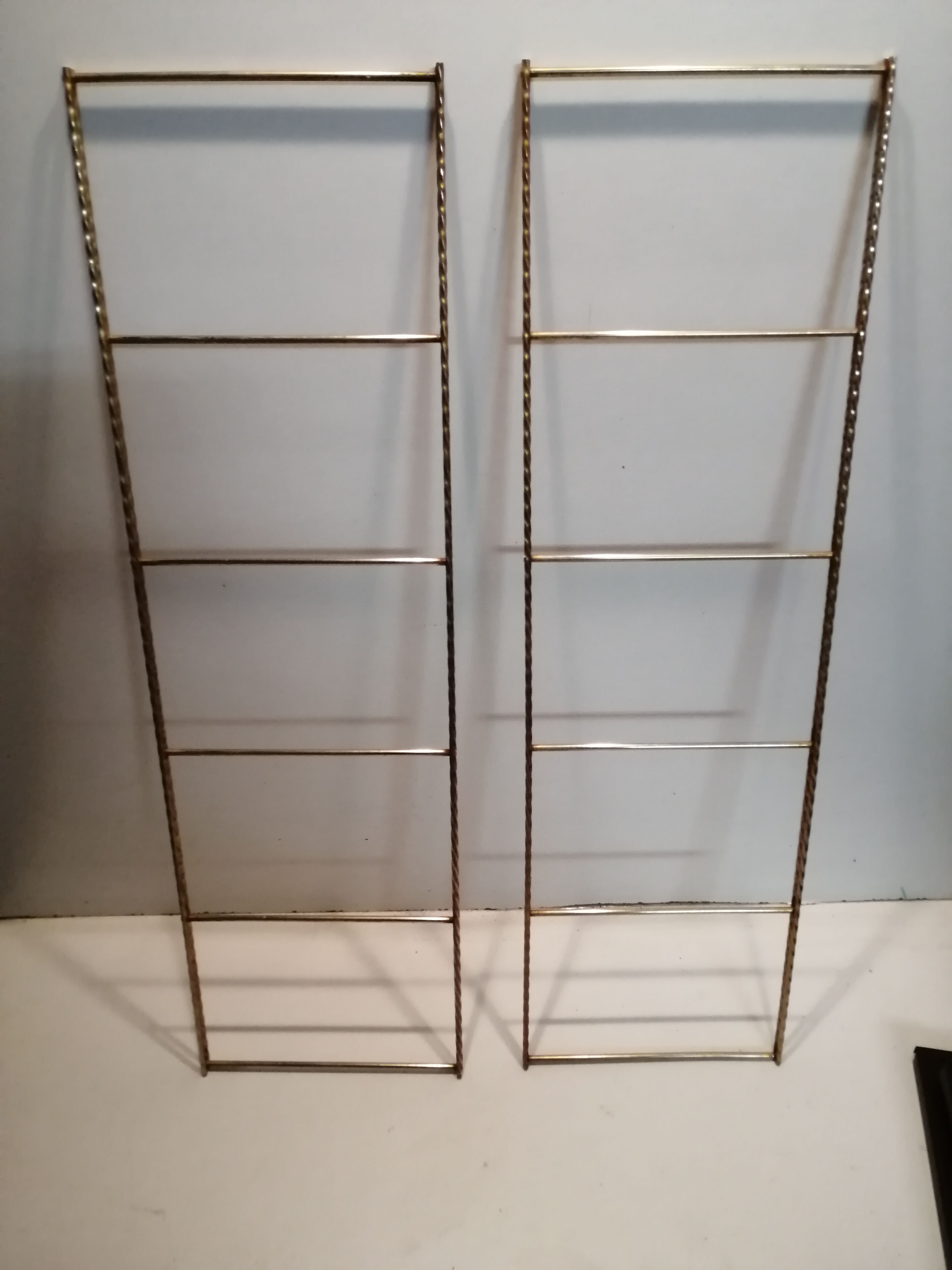 Vintage Tomado wall shelf