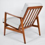 Fauteuil spectaculaire rénové, tissu gris clair, années 1960, usine de meubles Swarzedzka