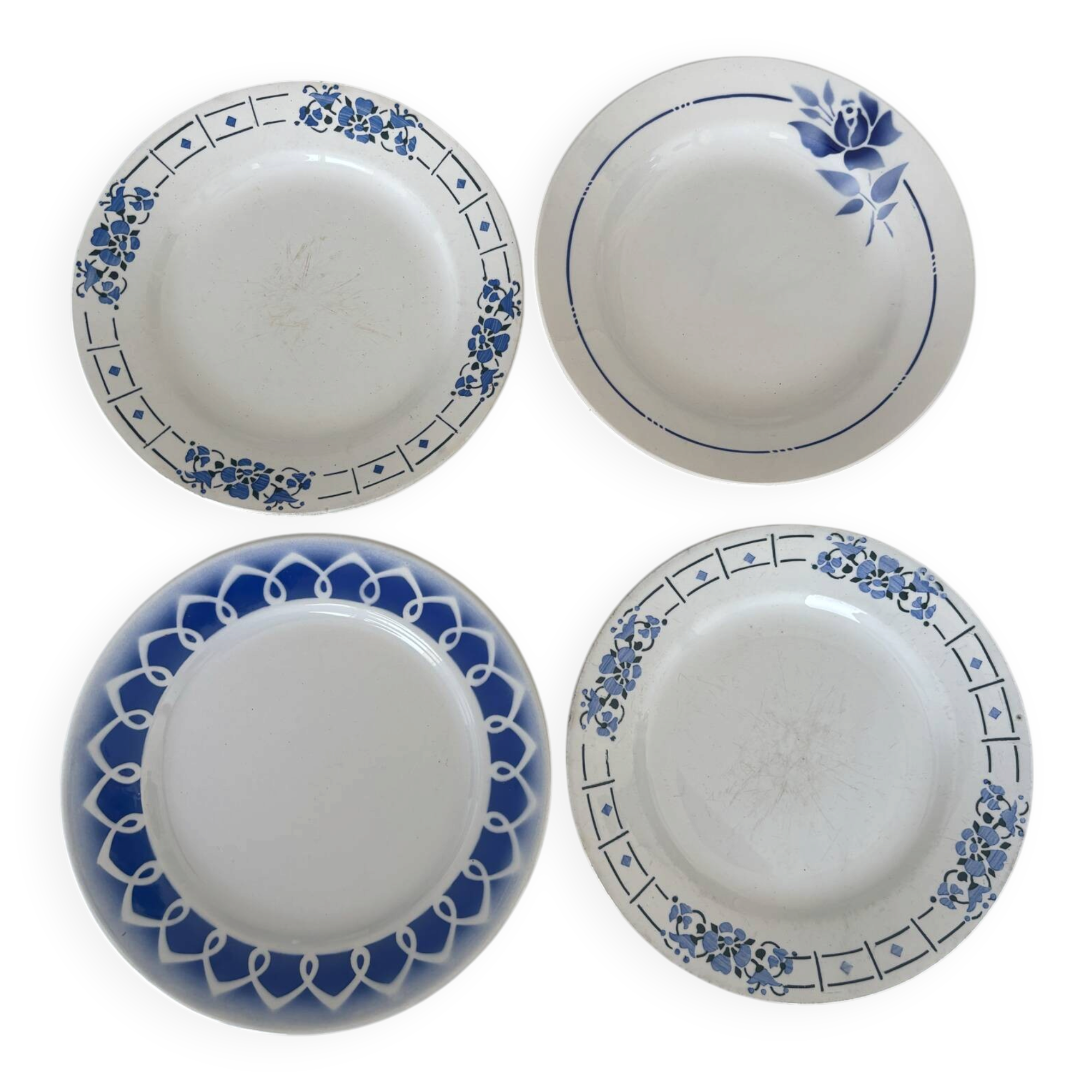 Lot of 4 antique earthenware plates from 1950, Saint Amand - plates bl