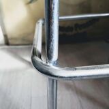 Industrial stool with screw