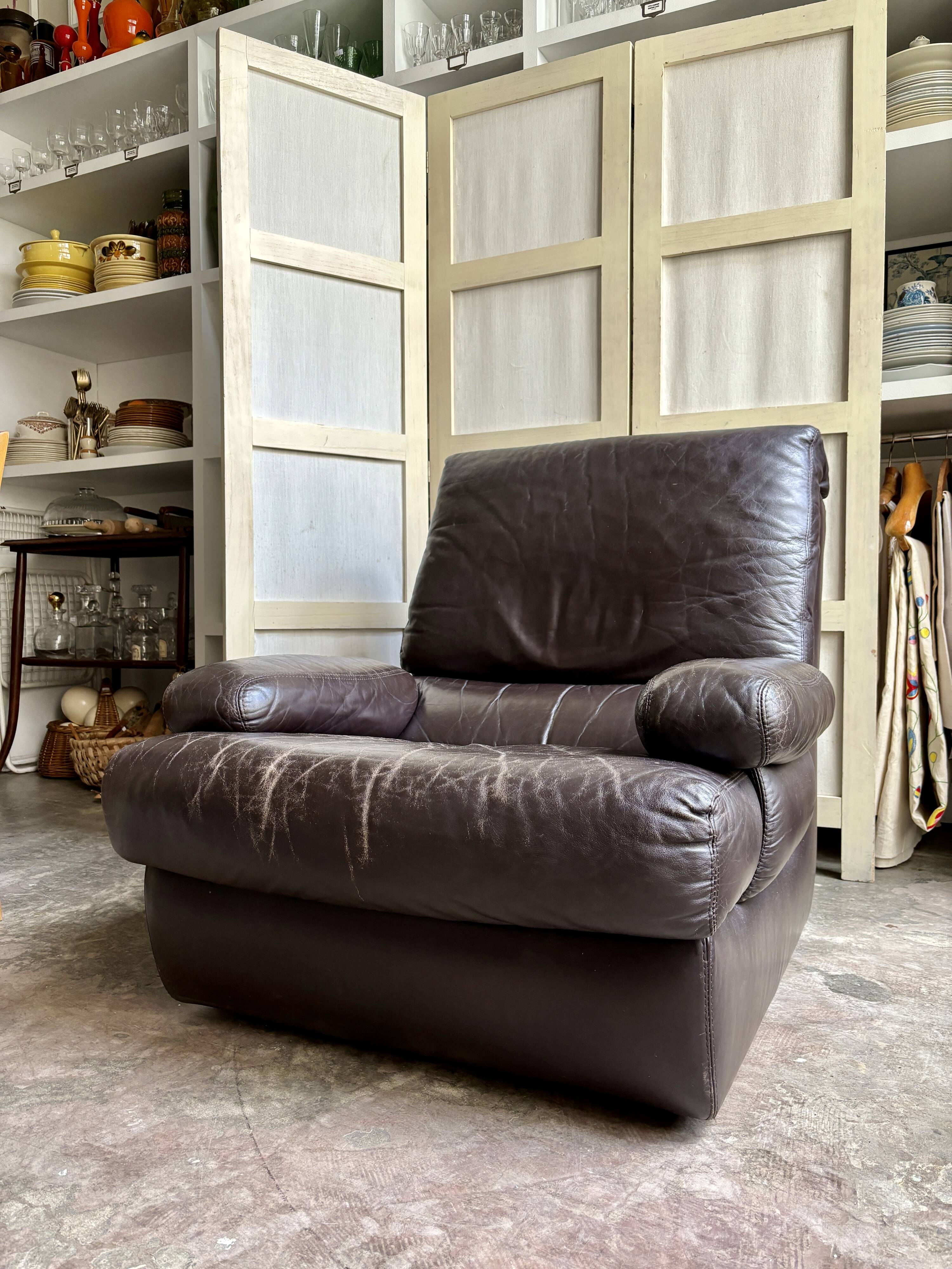 Fauteuil en cuir marron