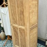 Small Parisian wardrobe