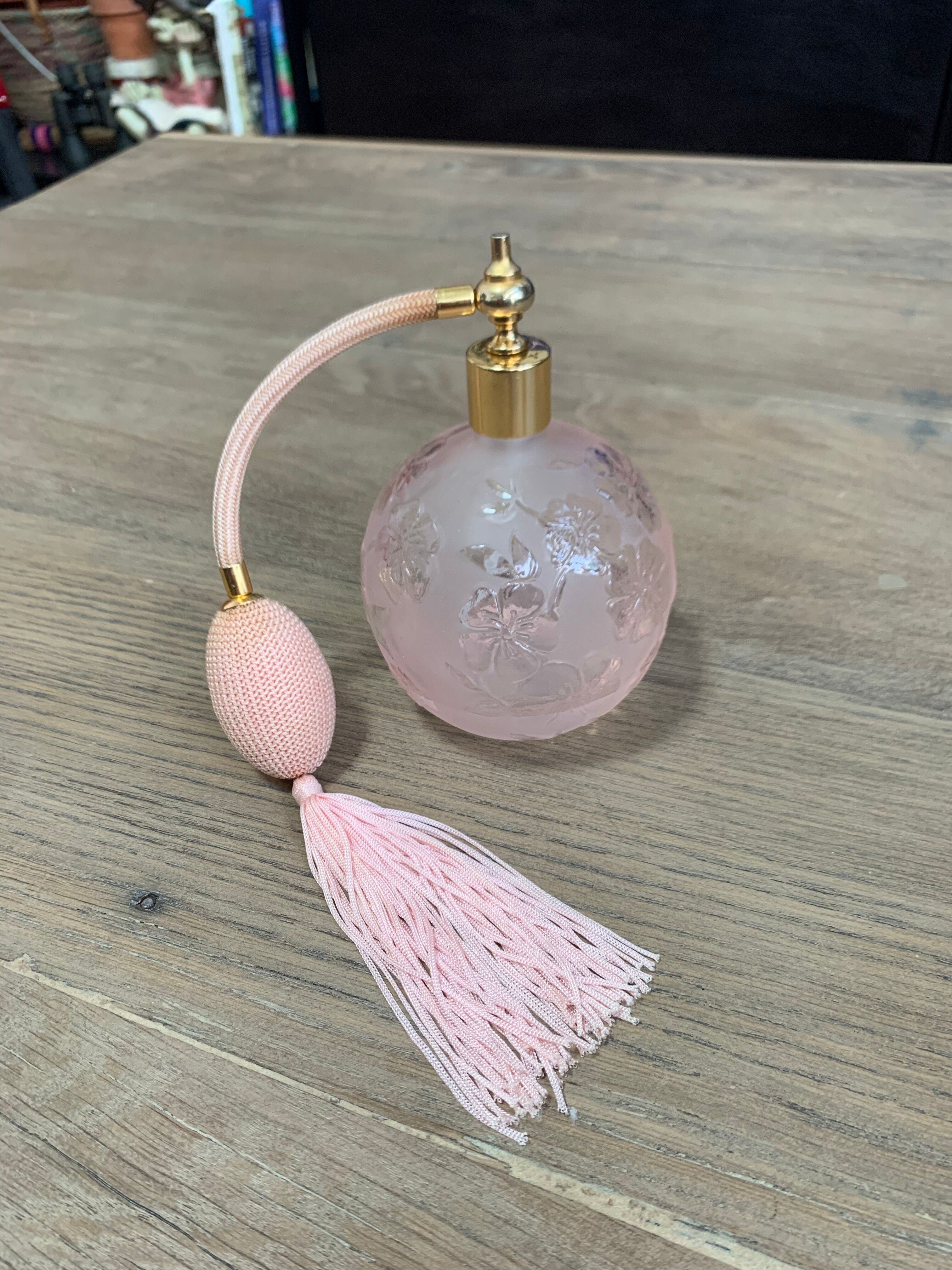 Vintage vaporizer perfumery bottle