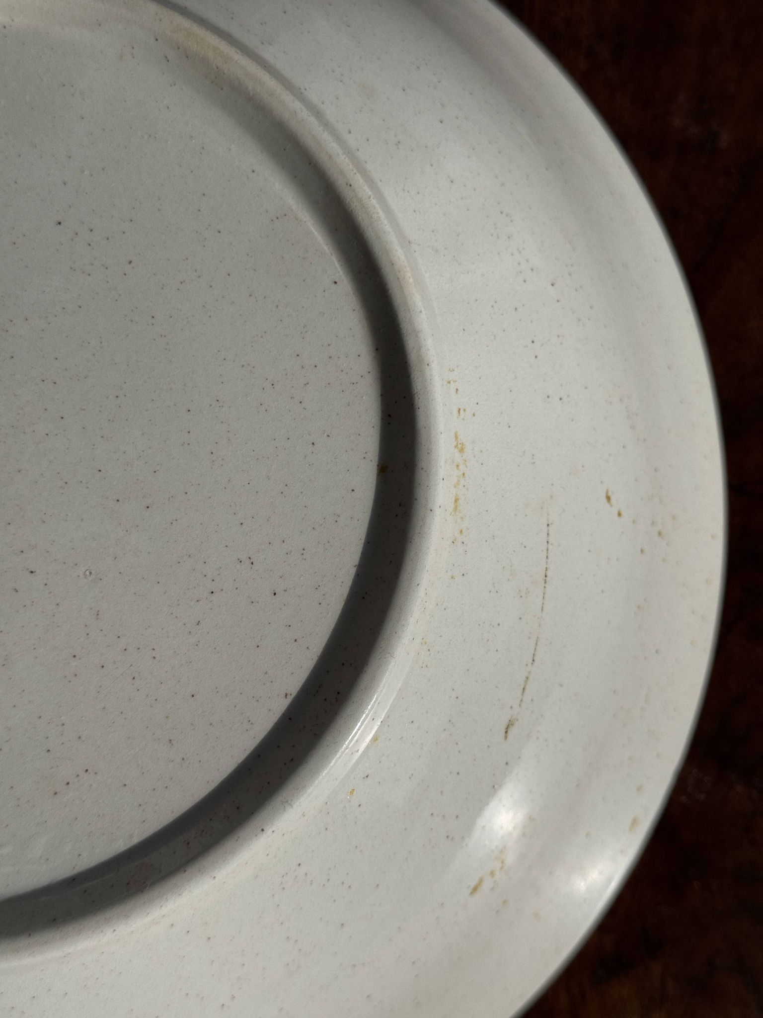 Lot d'un saladier et un plat circulaire frise marron vintage D28