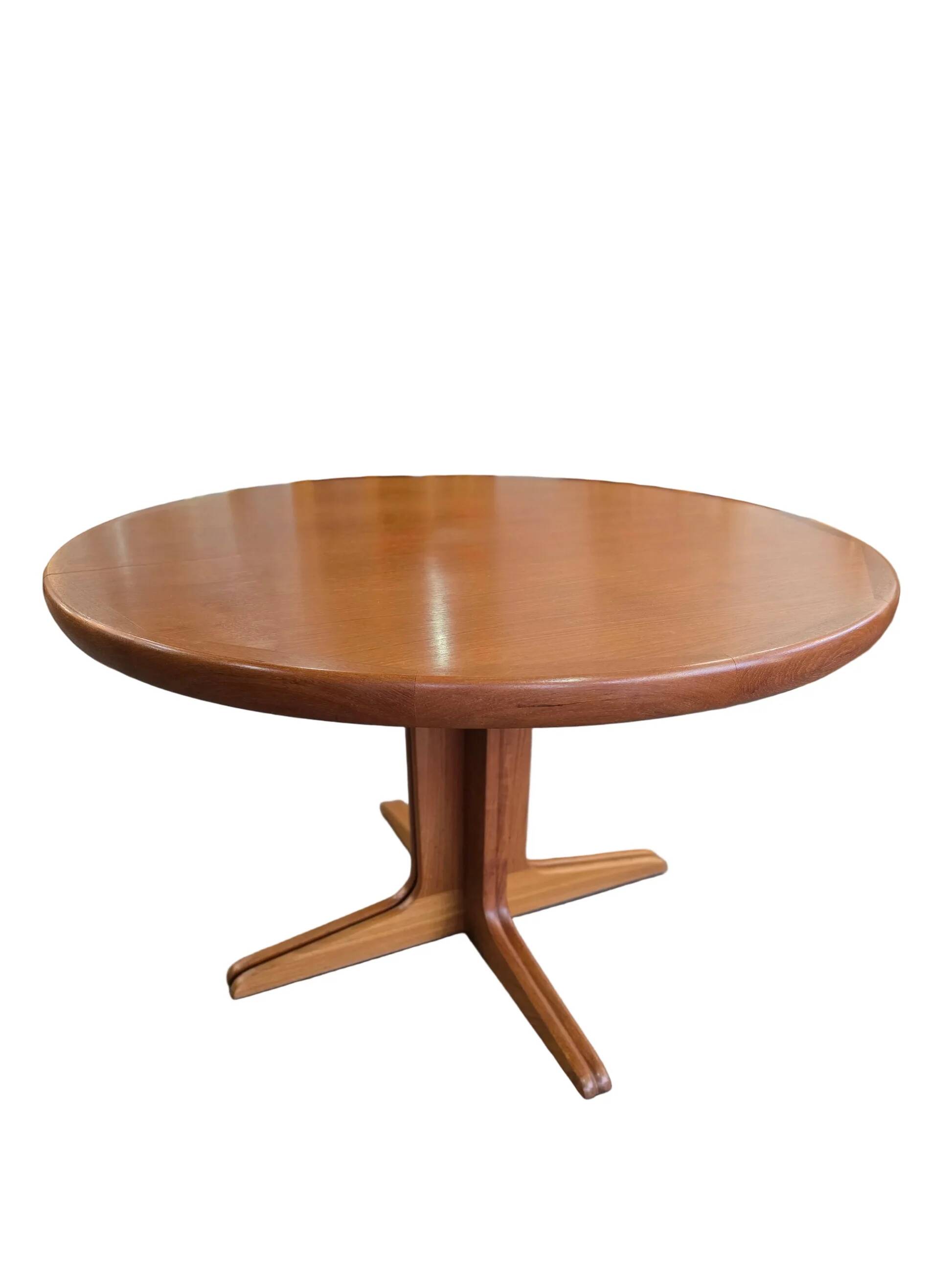 Extendable teak round table – vintage Scandinavian design – Ø120 cm + 2 extensions