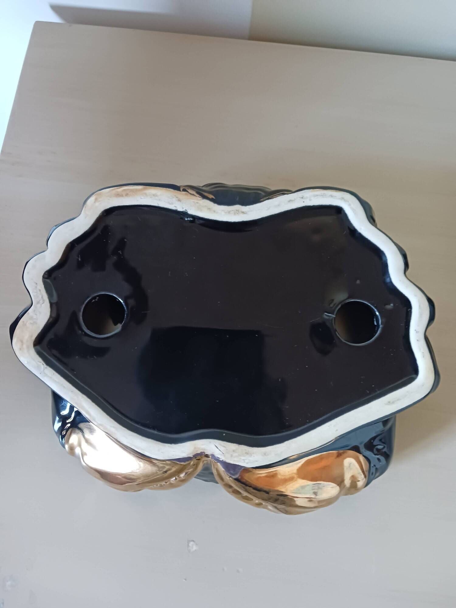 Glazed ceramic crab, M Caugant.