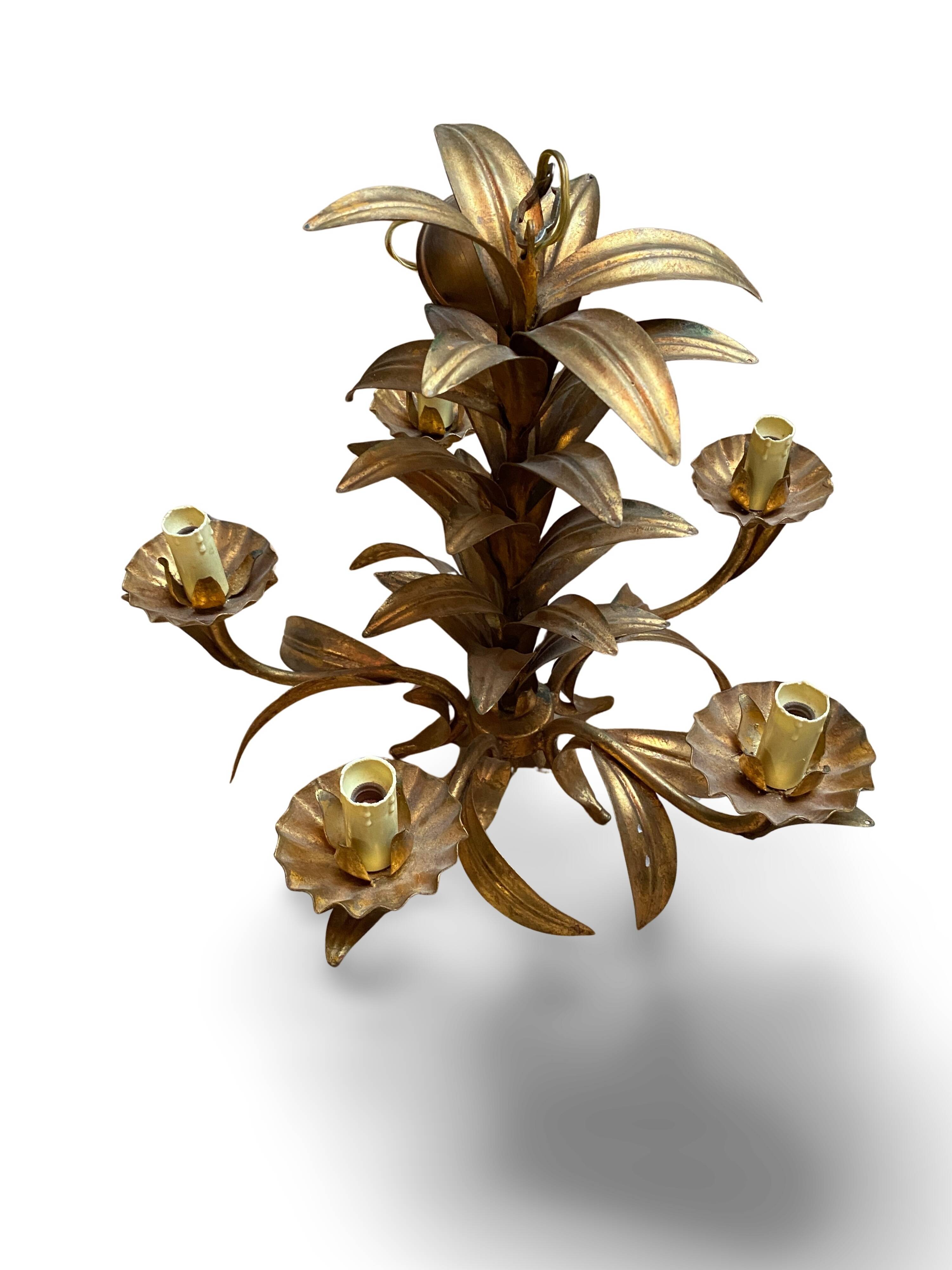 1960s Hollywood Style Gold Metal Chandelier, Fleuri