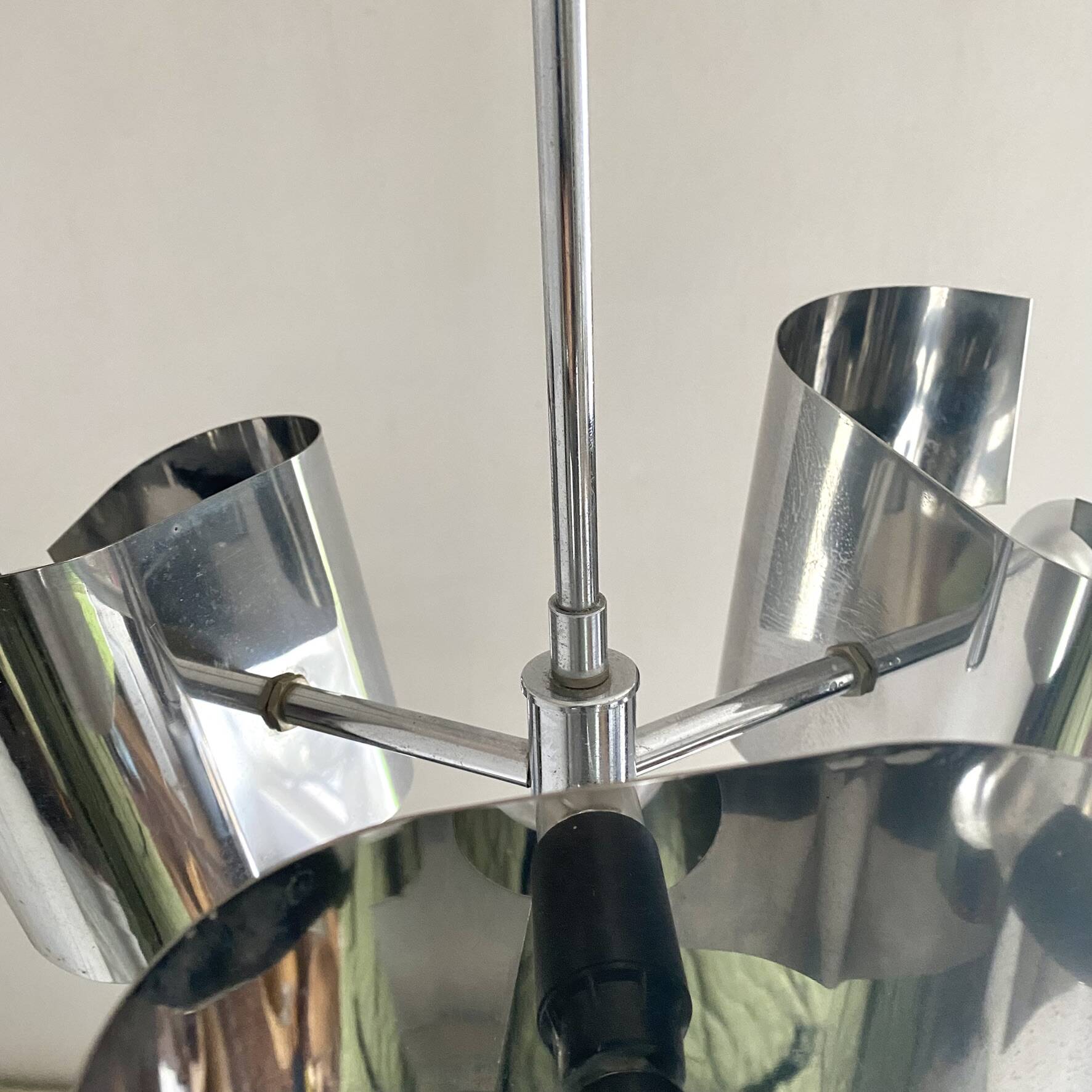 Suspension space age chrome from the 1970s.