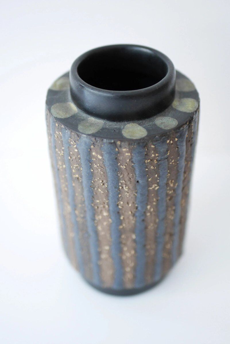 Mid-century modern Scandinavian brutalist pottery vase by Mari Simmulson for Upsala Ekeby, 1970s