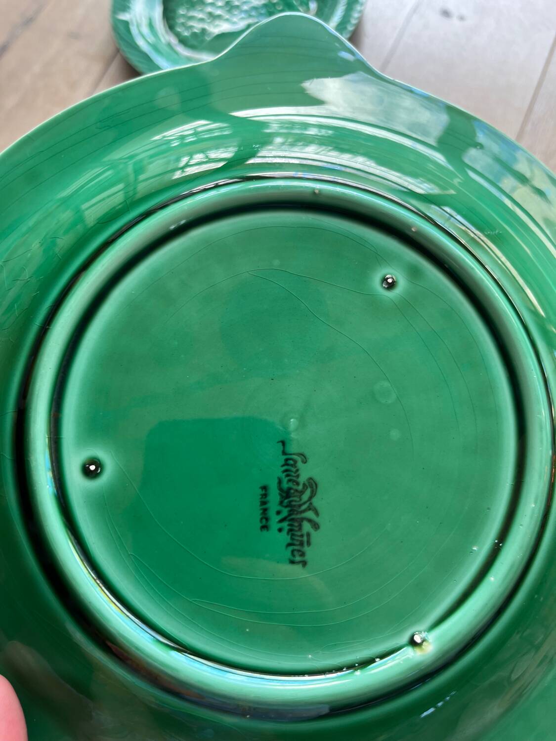 Green fish service Sarreguemines 1950s in new condition.