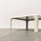 Demetrio lounge coffee table from the Italian space age of the mid-century by Vico Magistretti for Artemide.