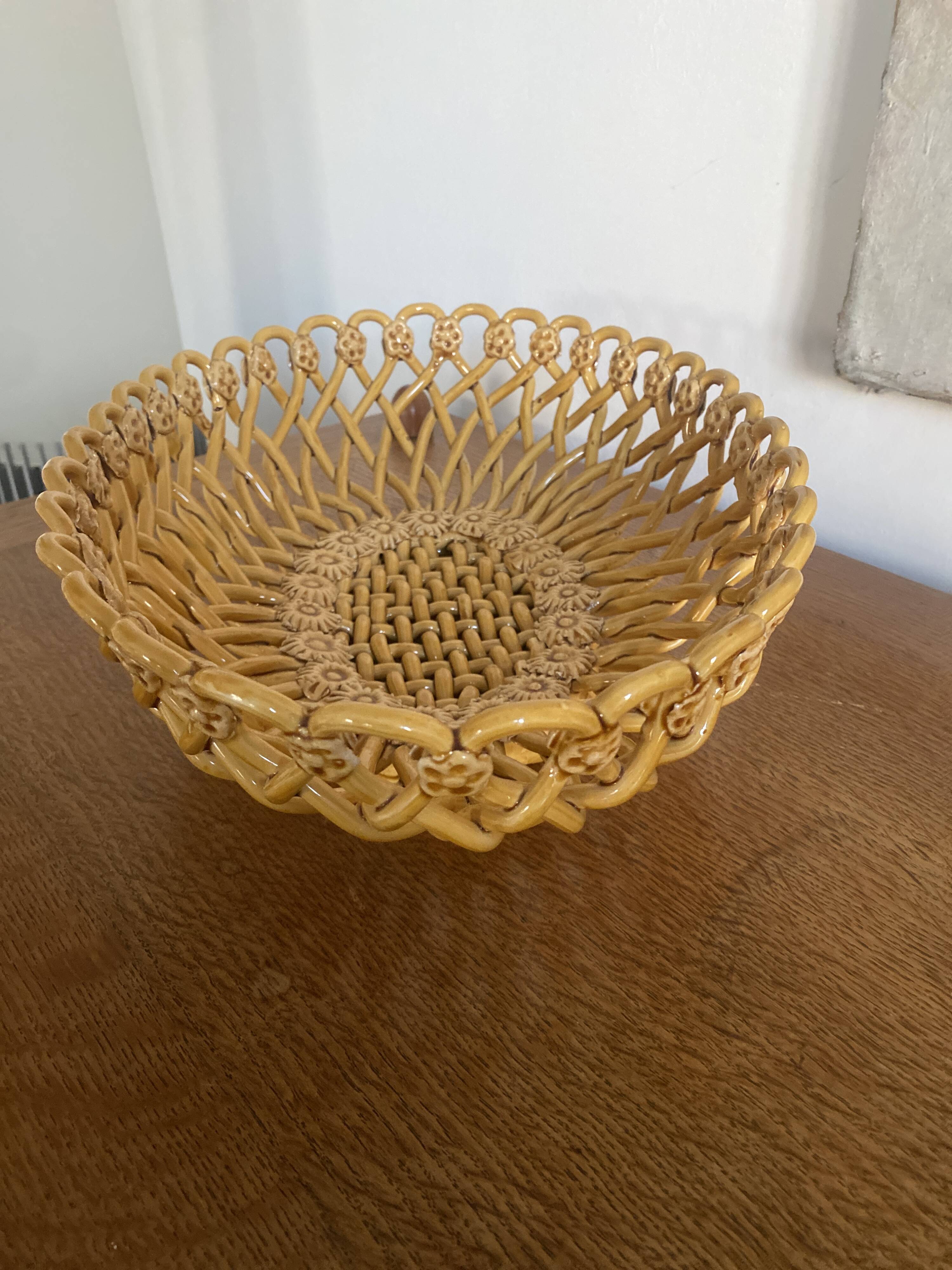 Pichon Uzes fruit bowl