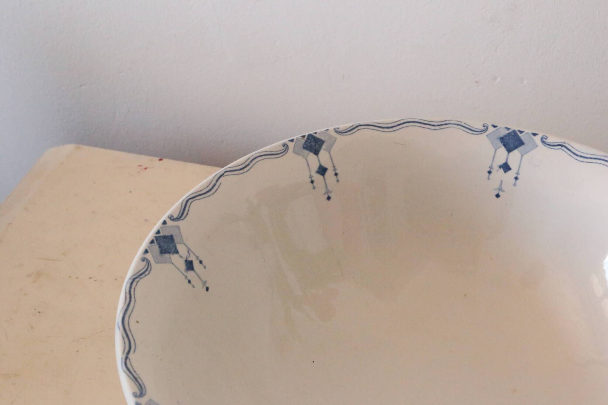 Large Terre de Fer salad bowl, Saphir model, Sarreguemines, French manufacturer