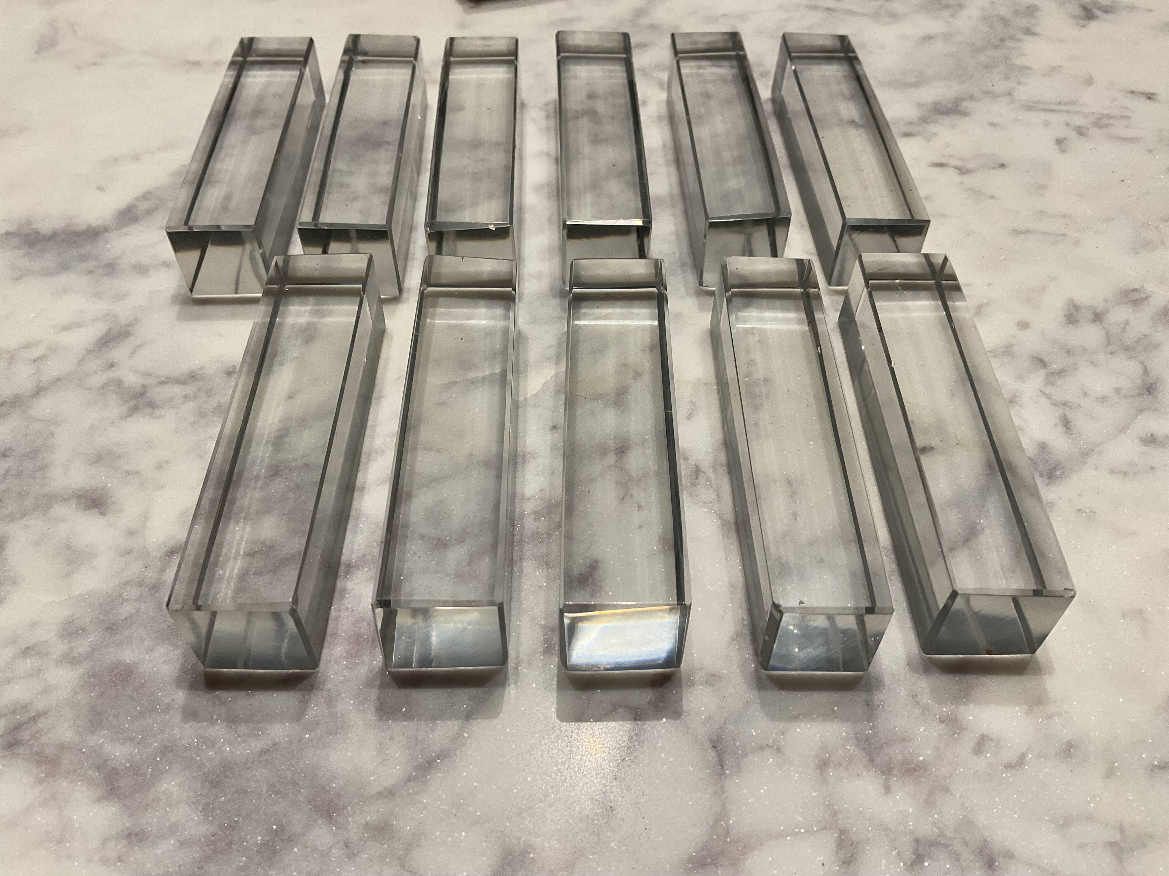11 crystal knife rests. Vintage