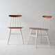 Paire de chaises en bois nordiques