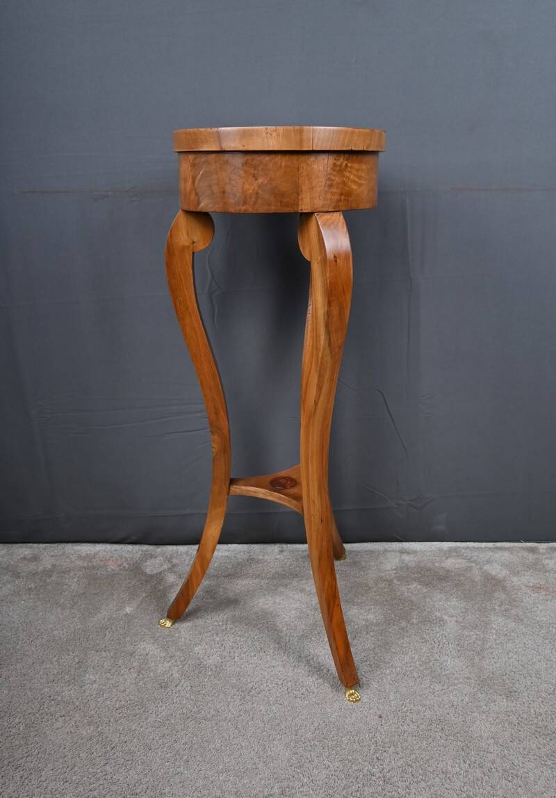 Cherrywood and marble pedestal table, Restoration period – early 19th century