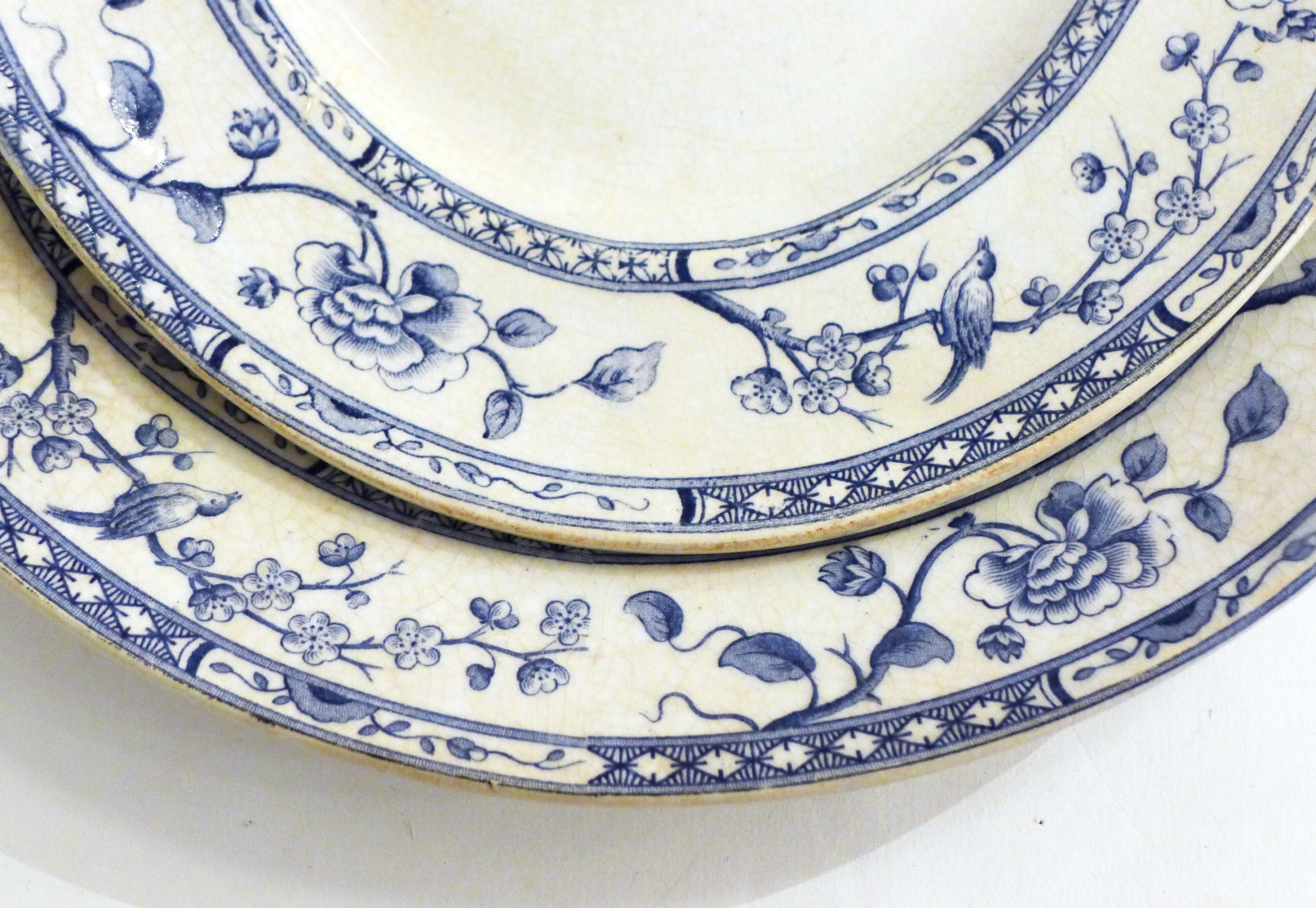 Paire de plats Creil & Montereau