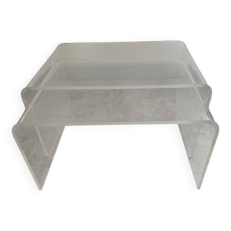 Invisible nesting tables from the swamp