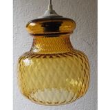 Amber glass suspension