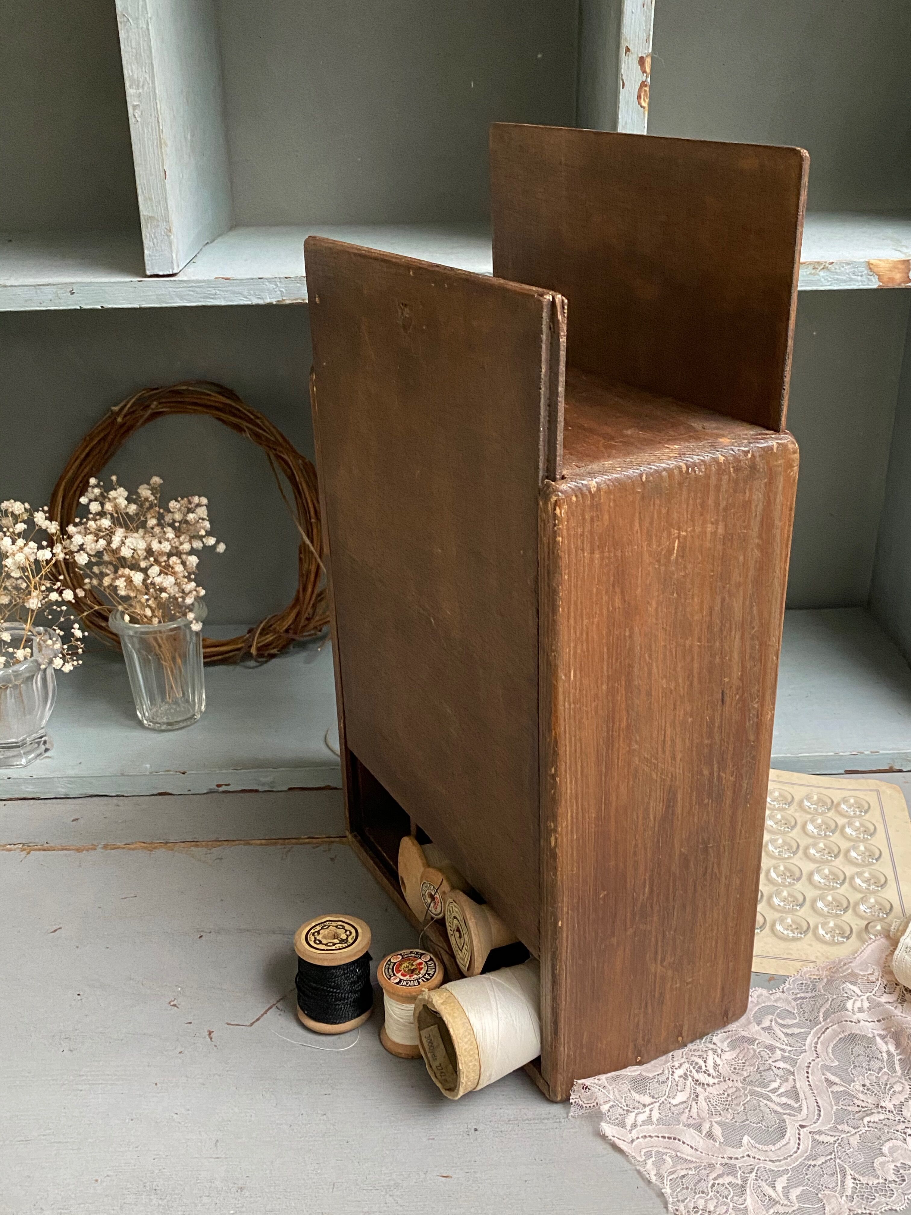 Two-sided sewing box