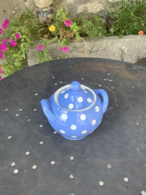 Lavender blue earthenware tea service with white polka dots from Digoin Sarreguemines.