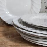 Neuf assiettes à mignardises en porcelaine fine Anglaises