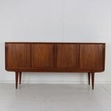 Danish design sideboard in teak by Gunni Omann
