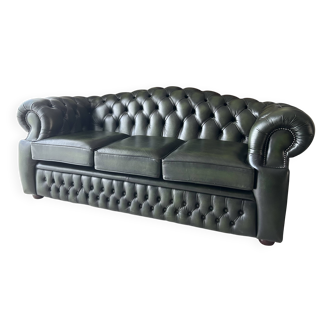 Three-seater Chesterfield sofa