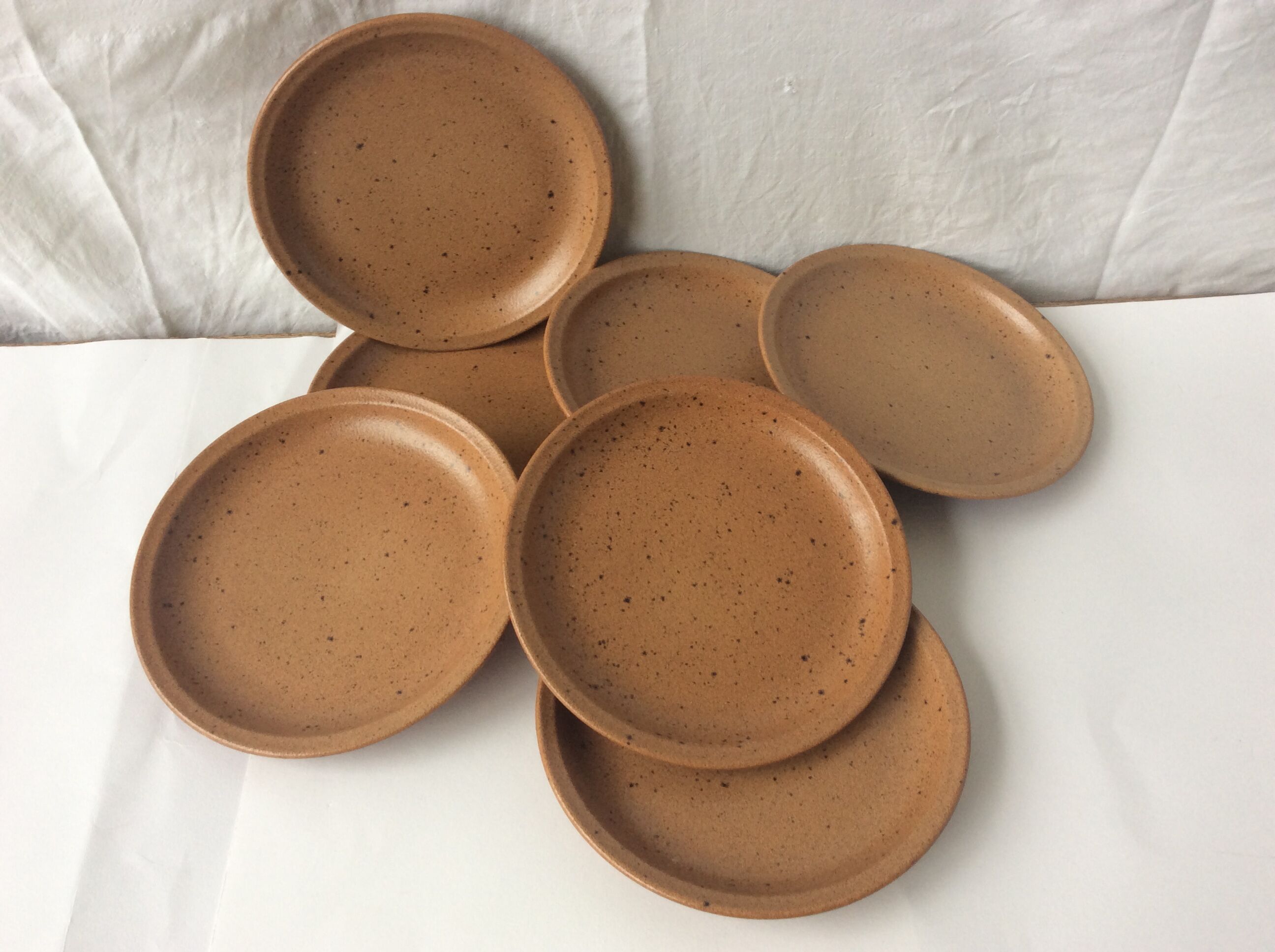 7 sandstone plates